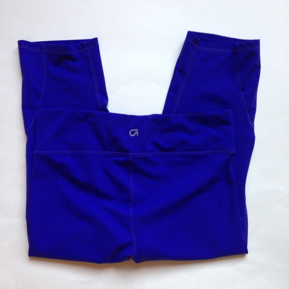 Gap body fit workout active wear Capri pants - Picture 2 of 4